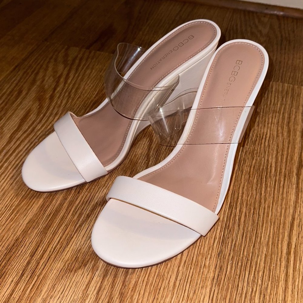 BCBG PINA WEDGE SLIP ON SIZE 10